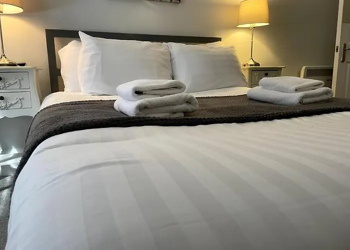 Flat 5 - 2 Bed City Centre Affordable Quality
